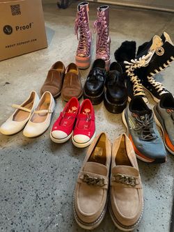 SHOES 👠 DIFERENT SIZE