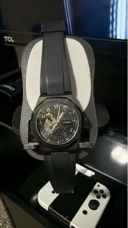 Legoss Arabic numerals watch new still motor works fine no batteries