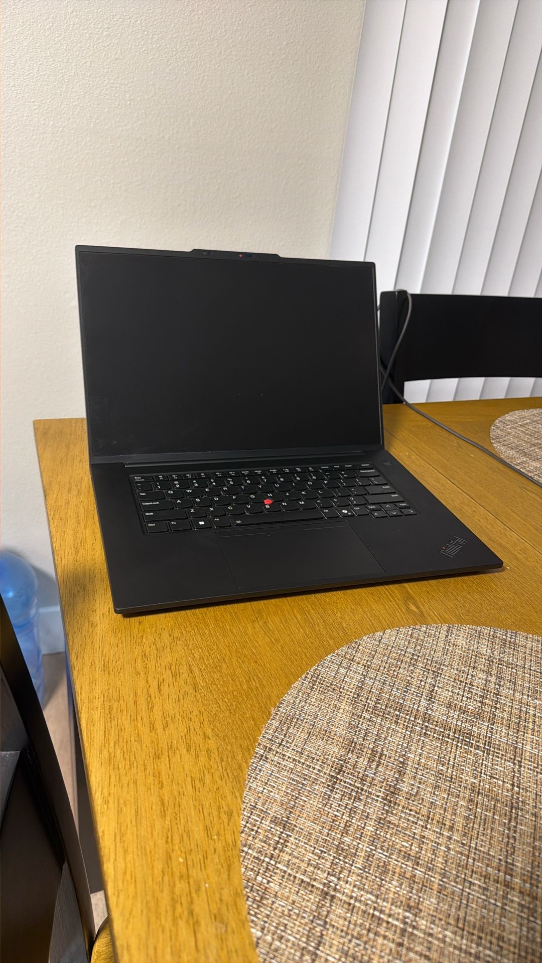 Lenovo ThinkPad P1 Gen 7 – RTX 4060 / Intel Ultra 7 165H / 32GB RAM / 1TB SSD / 165Hz Display