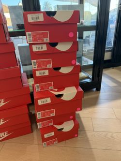 Nike REJUVEN8 Slides