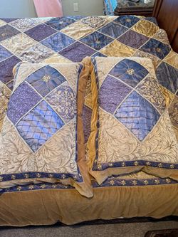 6 piece King Luxurious comforter set