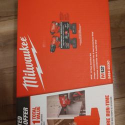 Milwaukee M12 