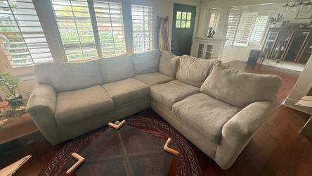 L-Shapes Sectional Sofa/Couch (Down)