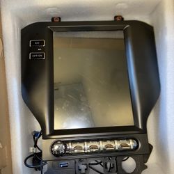 Ford Mustang Tesla Screen