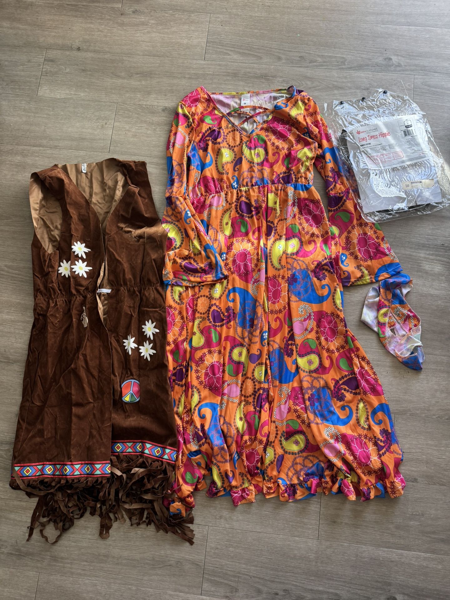Women's Hippie Long Dress/ Size : XL / Includes : Dress , Vest , & Headband/ Brand New ♥️ Stretchy Material / Good Quality Fabric/