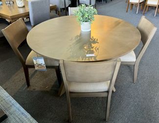 Gavin Lane 54" Round Dining Table and 4 Chairs，$450