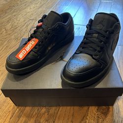 Air Jordan 1 Low- Triple Black 12.5