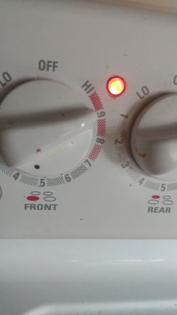 Electric stove. ESTUFA de luz. ELECTRIC stove works good Yo