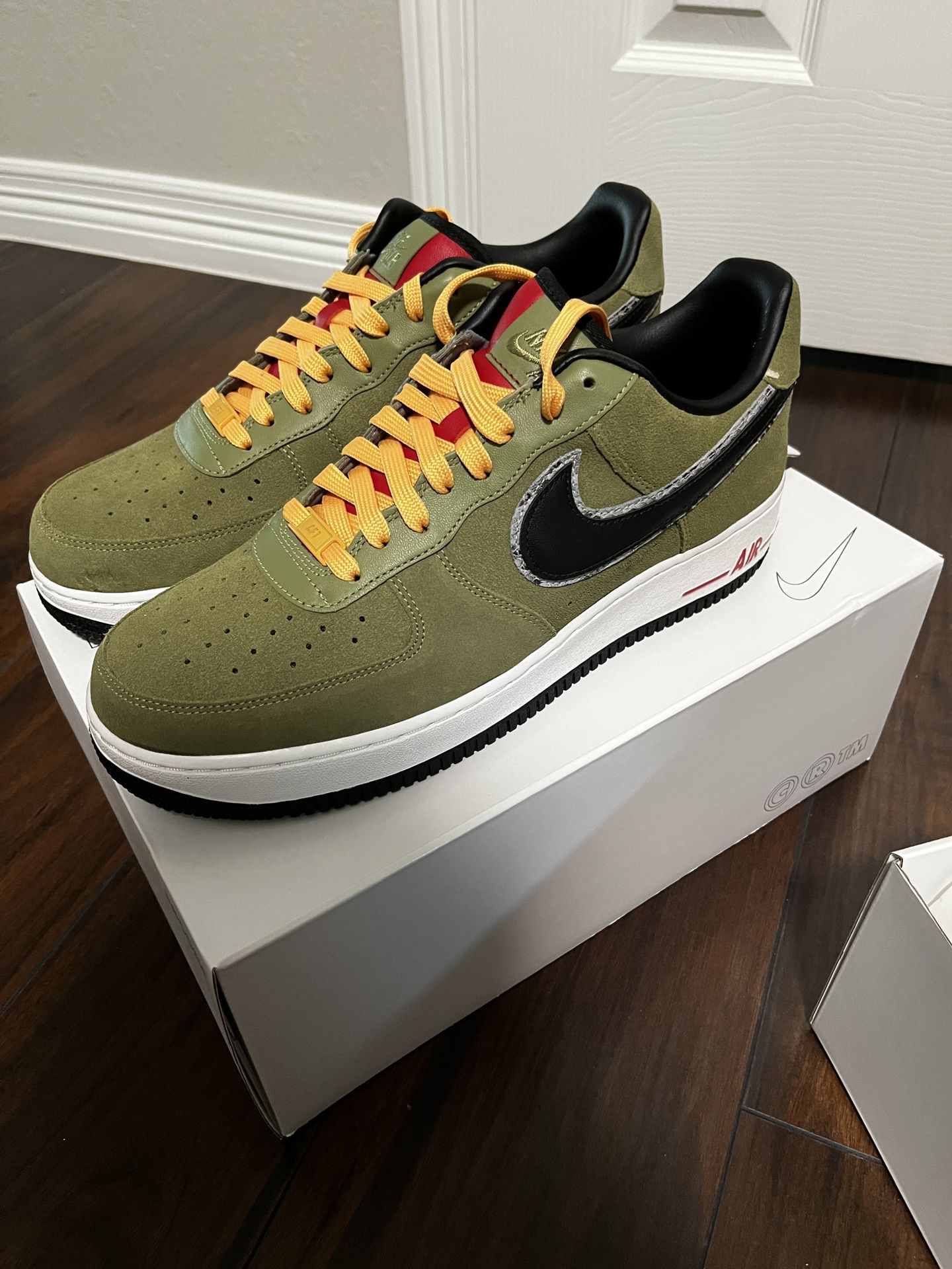 DS Nike Air Force 1 by You CT3761-991 Snakeskin Military Green Suede Mens  SZ 12 for Sale in Sugar Land, TX - OfferUp