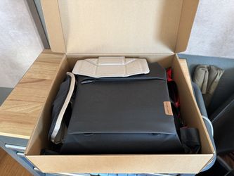 PGYTECH OneGo Camera Sling Bag 10L, New in box
