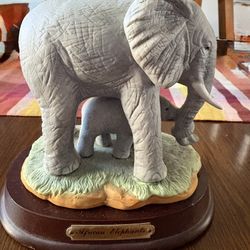Elephant statue, Mom & Baby