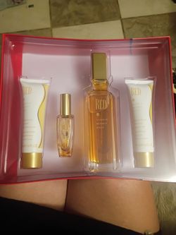 GIORGIO BEVERLY HILLS PERFUME SET