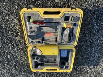 Leica Piper 200 And Trivet