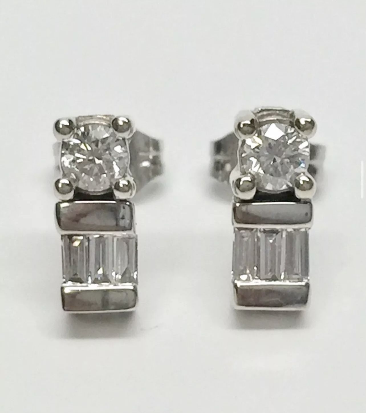 Elegant 14KT White Gold 0.54CT Round and Baguette Diamond Stud Earrings SI1 J 2 Grams