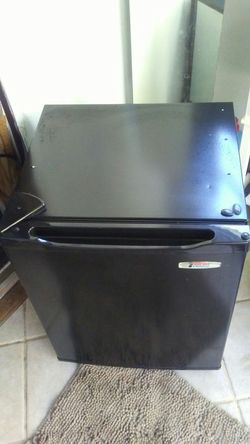 Mini fridge