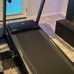 Nordic Track Treadmill 