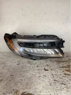 2019 - 2021 honda crv  right headlight