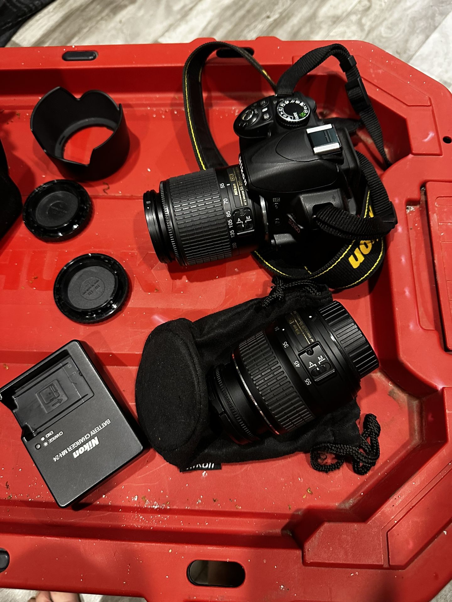 Nikon D3100 Dslr Camera W 2 Lens