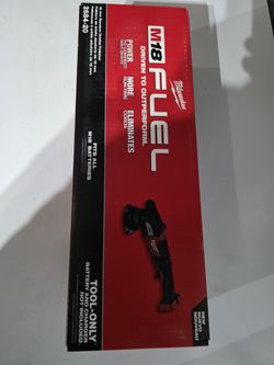 Milwaukee M18 Random Orbital Polisher 