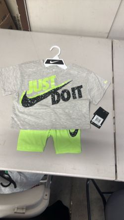 Girls 2 PCs Nike short set