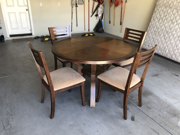 Brown Wood Circle Table With 4 Chairs And A Built In Extension For Brown Wood Circle Table With 4 Chairs And A Built In Extension For Henderson Nv Offerup