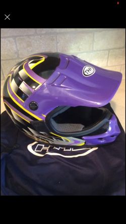 THH helmet like new, size small
