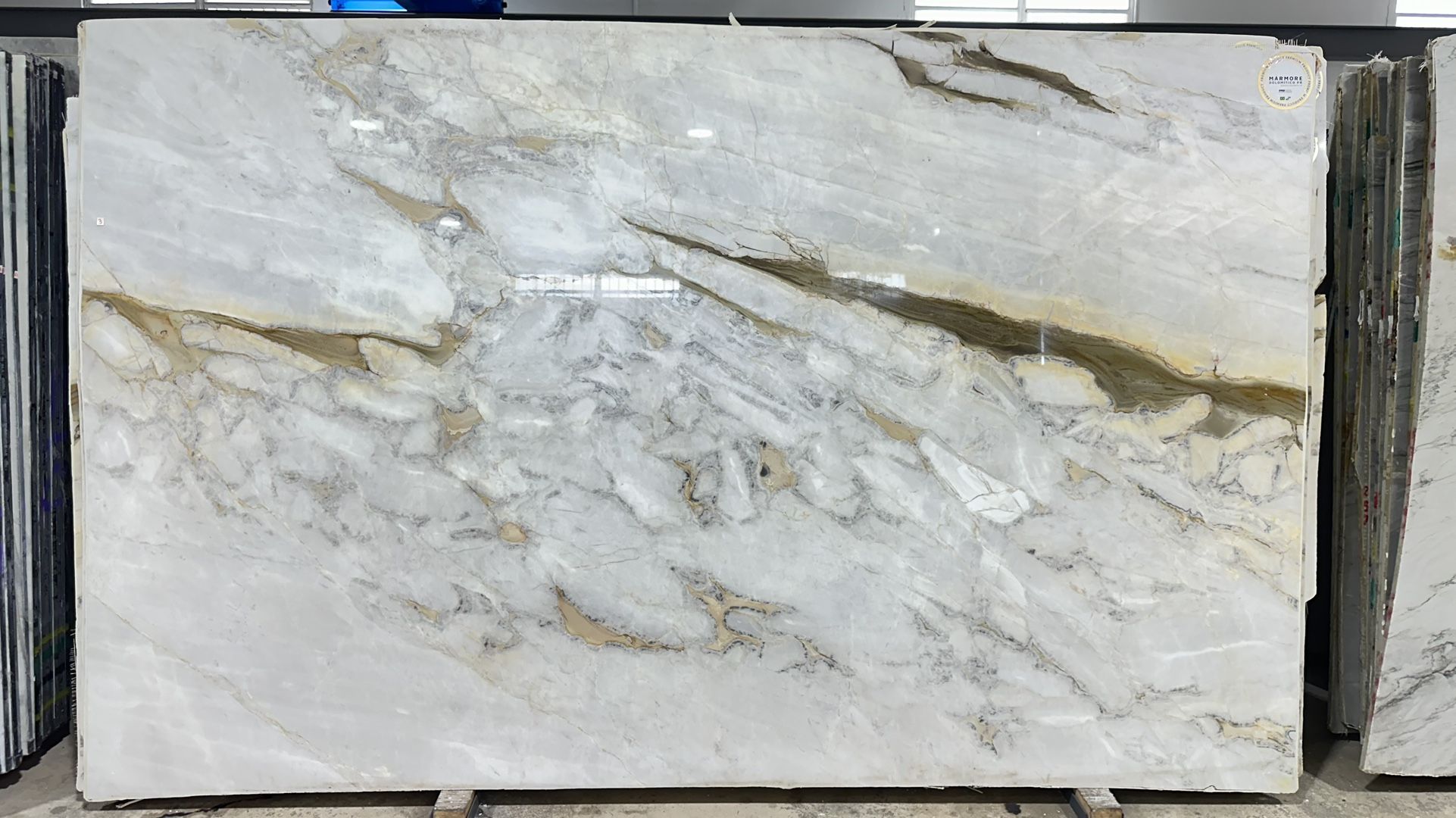 DOLOMITE SLABS MONTORO 2CM