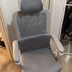 Ergonomic Chair With Headrest 