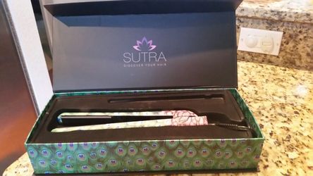 SUTRA Hair Straightener