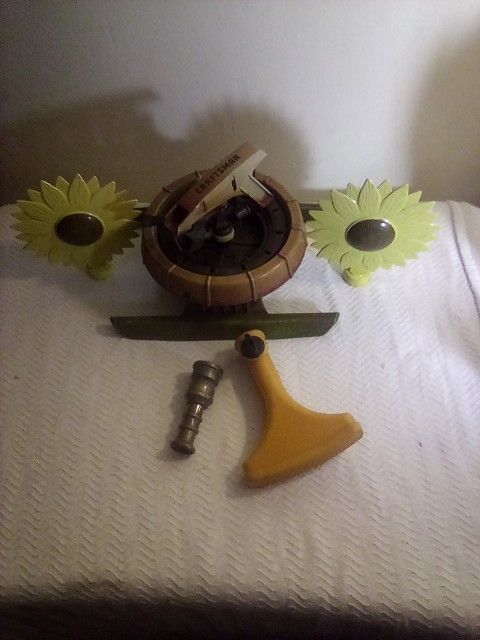 Craftsman Sprinkler & Nelson Sunflower Metal Spot Sprinkler