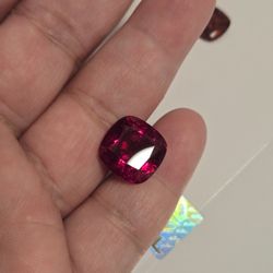 READ EVERYTHING 👇🏼 - 14.40 Carat - Vivid Red Ruby Gemstone, 'Pigeon Blood Ruby'