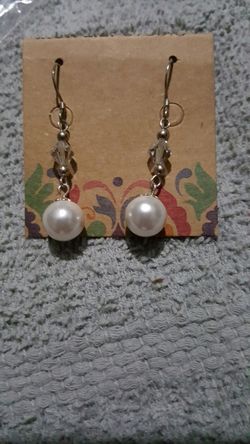 Silver earrings, not real pearl