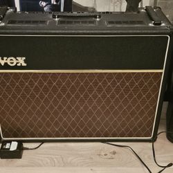 Vox AC30CC2 Custom Classic 2-Channel 30-Watt 2x12" Guitar Combo 2005 - 2010 - Black