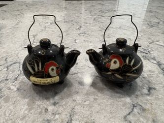 Vintage Tea Pots Rooster Design Salt and Pepper Shakers 