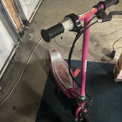 Razor E100 Electric Scooter 