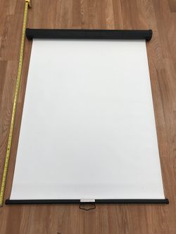Manual projector screen
