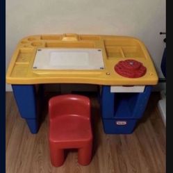 Toddlers Desk