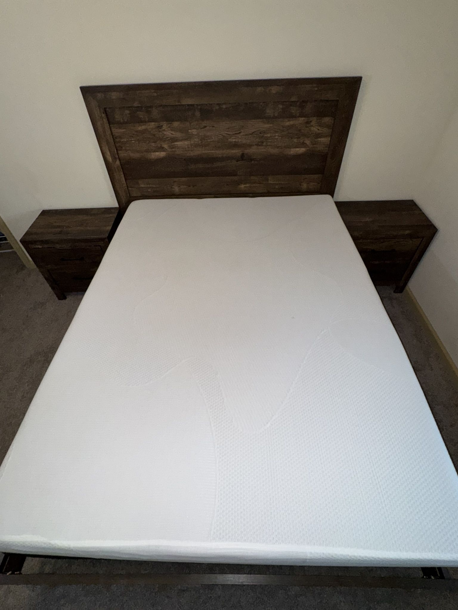 Wooden Queen Bed Frame with Memory Foam Mattress Includes two matching nightstands in perfect condition.