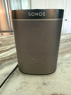 SONOS Play:1 Speaker gently used