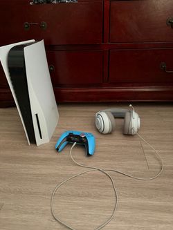Ps5 and monitor but not in the picture