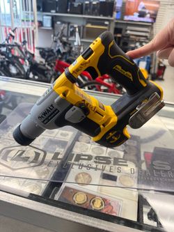 Dewalt  ATOMIC 20V MAX 5/8 in. Brushless Cordless SDS