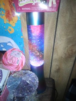 Glitter Lava Lamp. Good Conditions Must Go Please 