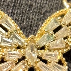 Gold Butterfly Pendant 