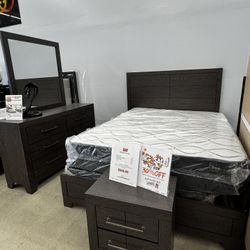 Queen Bedroom Set