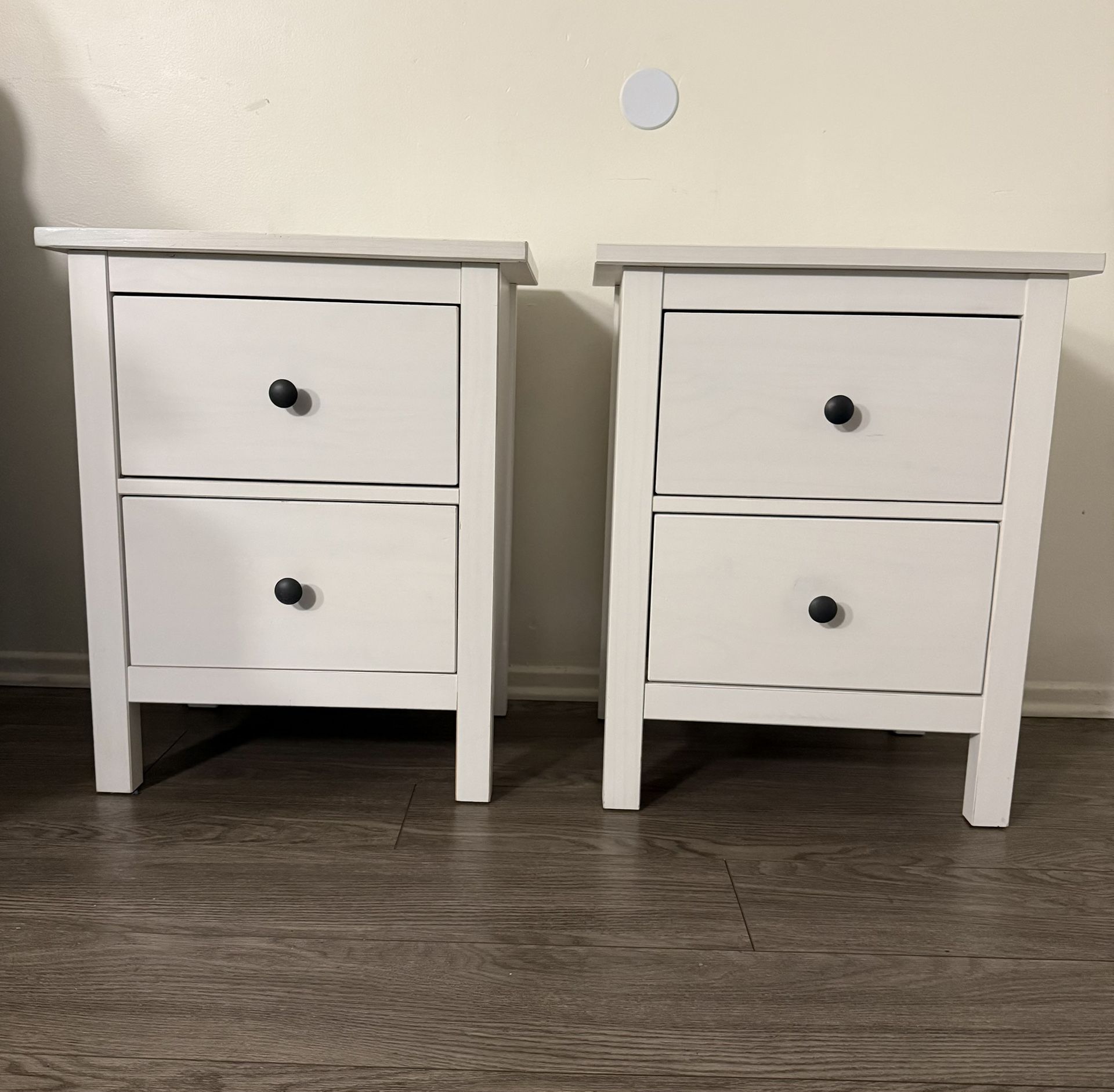 Nightstands H£MNES X2 set (both x 125)