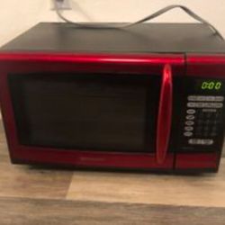 Emerson Red 0.9 Microwave $70 OBO