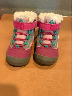 Toddler girls hiking boots - size 8.5