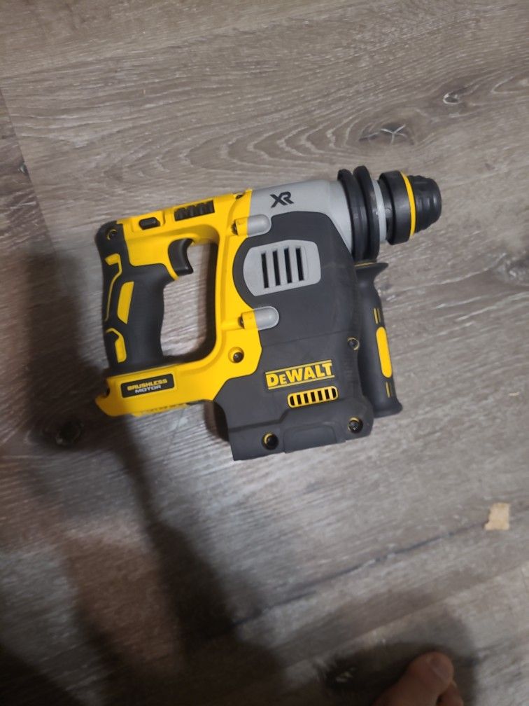 Dewalt20v XR Hammer Drill