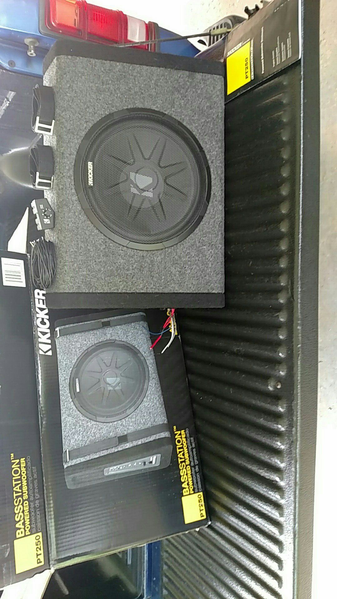 Kicker pt250 with built in amp