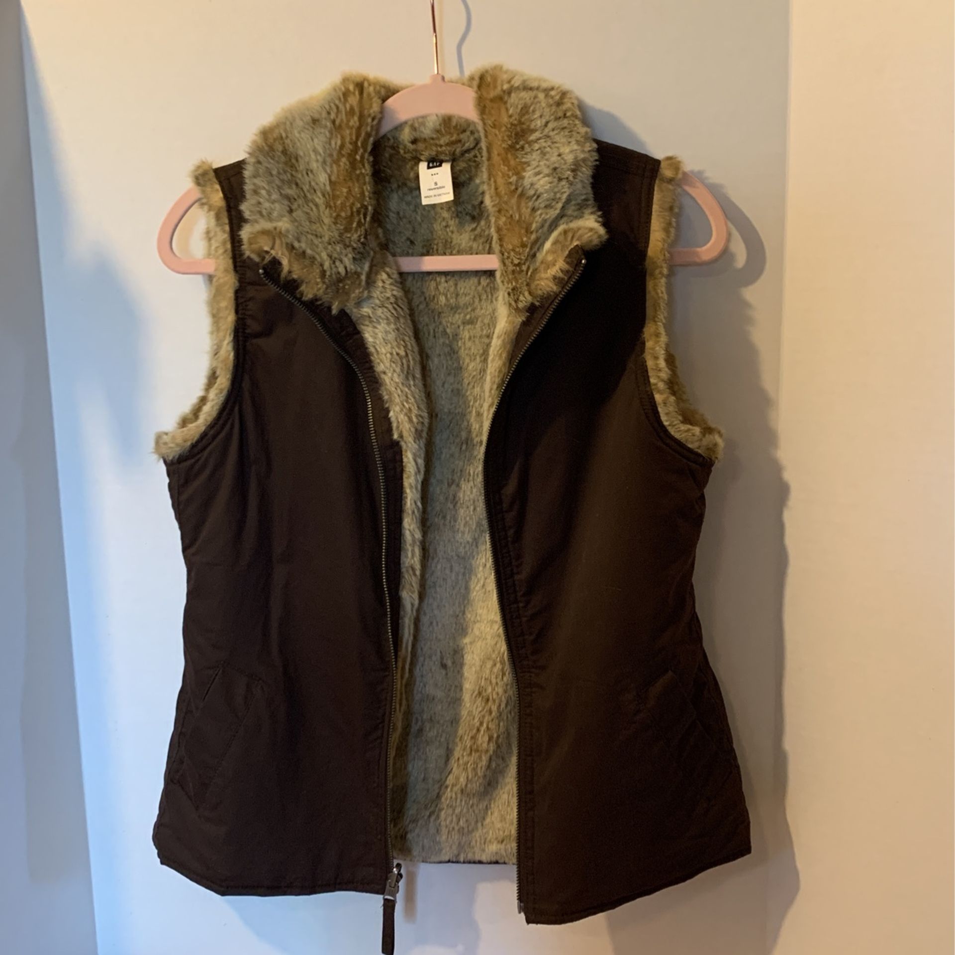 Gap Women's Reversible Brown Faux Fur Vest Jacket Small